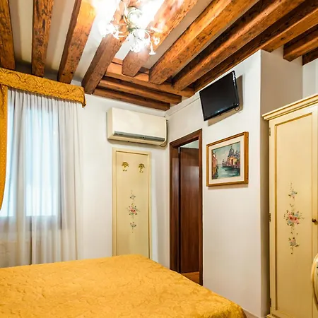 أل فاجين * البندقية